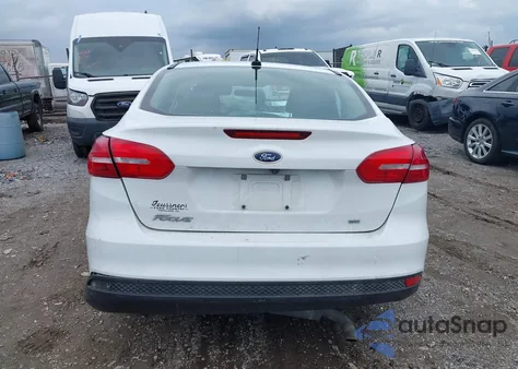 2016 Ford Focus Se z USA, uszkodzony, nr VIN 1FADP3F2XGL327799